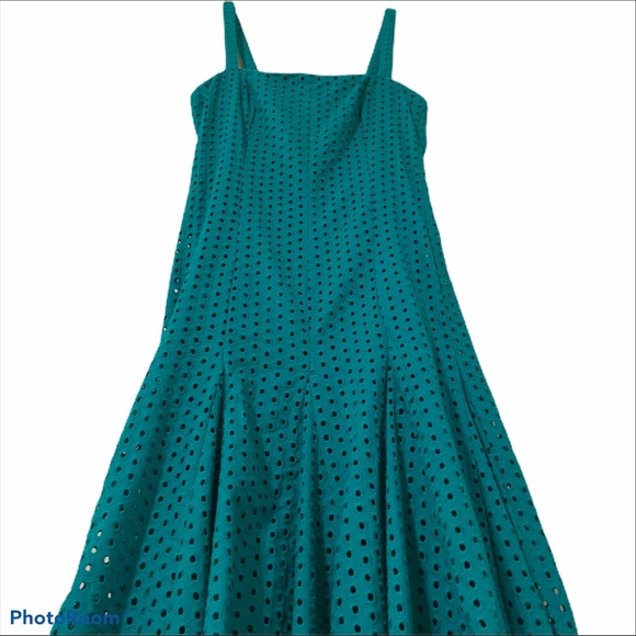 ❌SOLD❌ Anthropologie Lelia Eyelet Midi Dress - Picture 7 of 14